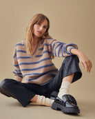 VITULI L/S V-NECK STRIPE KNIT TOP/PB