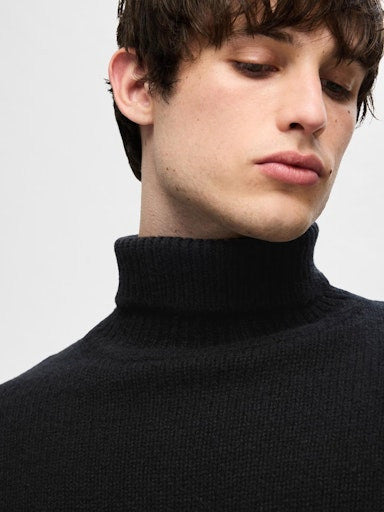 SLHCODY LS KNIT RELAXED ROLL NECK