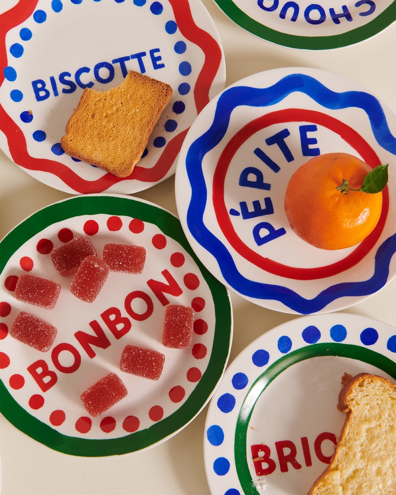 L'assiette Brioche en porcelaine